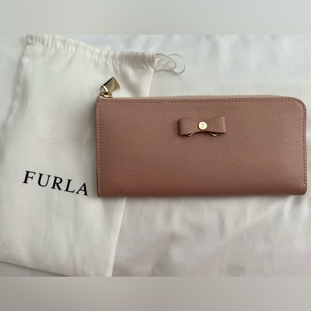 Furla Rose Gold leather wallet